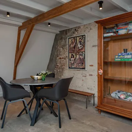 Apartamento Elburg-vesting Sfeervol Bij De Jufferen Elburg